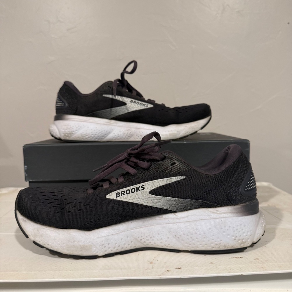 Brooks Ghost 16 Running Shoes Womens 8 Black Silver Good Neutral Cushioned - Picture 2 of 5